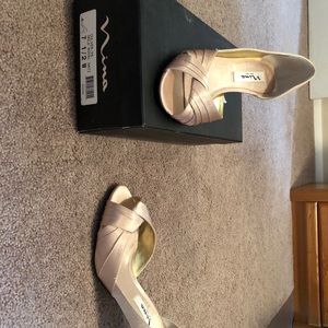 Brand New Nina Gold Heels